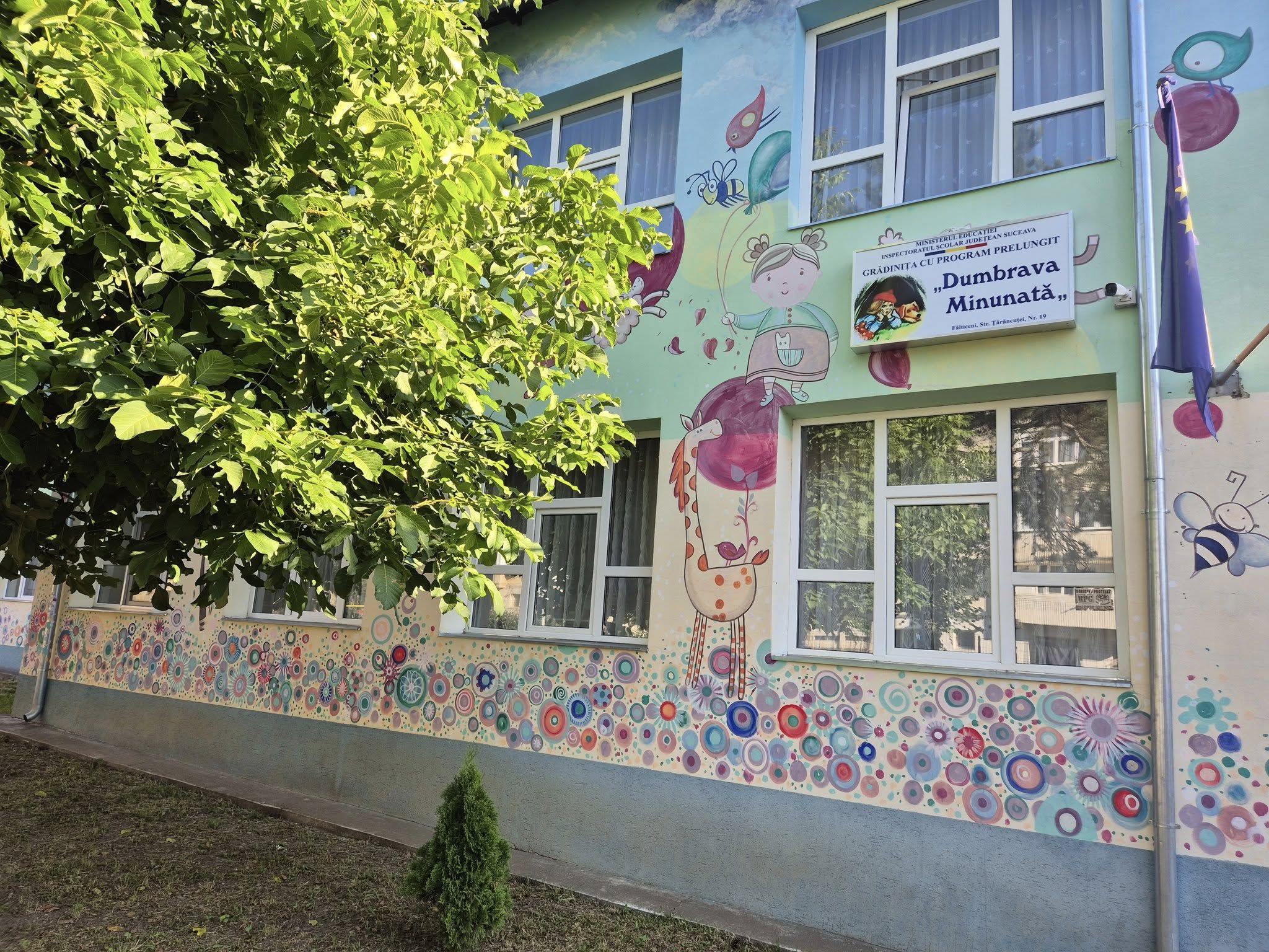 Grădinița „Dumbrava Minunată” din Fălticeni, selectată în Programul național „Clubul Familiei”