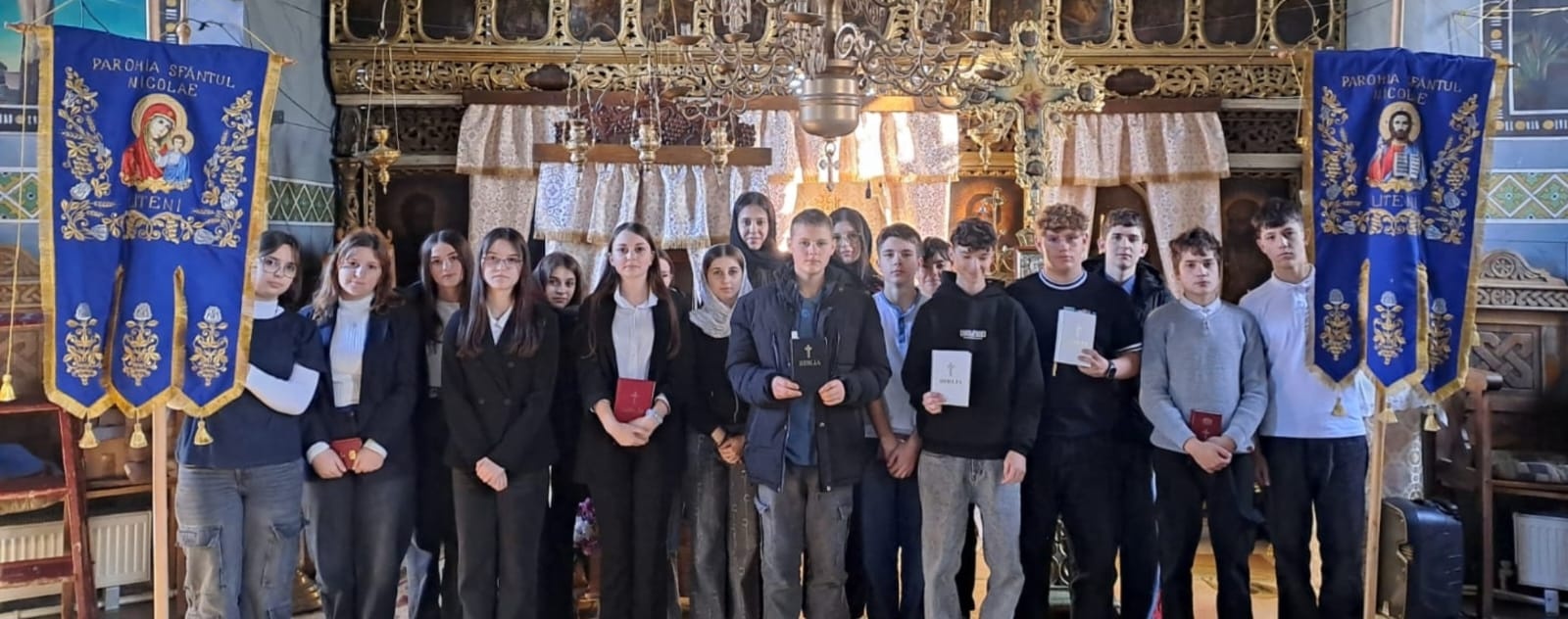 „Ora de Biblie” 2025: Liceul Teoretic „Iorgu Vârnav Liteanu” din Liteni, alături de cei peste 7.500 de elevi care au citit integral Scriptura într-o oră