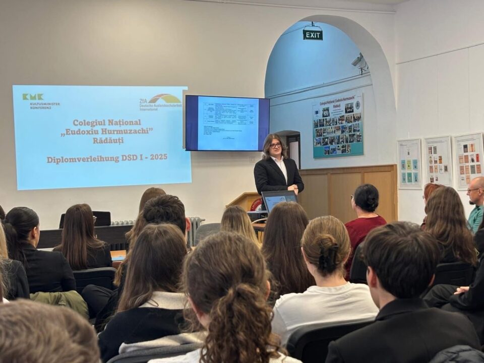 Elevi de la „Hurmuzachi”, recompensați pentru competențele în limba germană