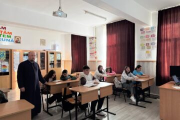 „Ora de Biblie” 2025: Liceul Teoretic „Iorgu Vârnav Liteanu” din Liteni, alături de cei peste 7.500 de elevi care au citit integral Scriptura într-o oră „Ora de Biblie” 2025: Liceul Teoretic „Iorgu Vârnav Liteanu” din Liteni, alături de cei peste 7.500 de elevi care au citit integral Scriptura într-o oră