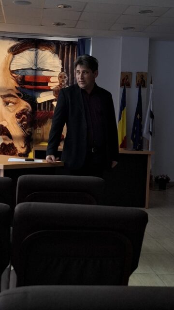 Liceeni în rol de cercetători în competiția „Investigația sociologică”. Premiul I a mers către două eleve de la Rădăuți