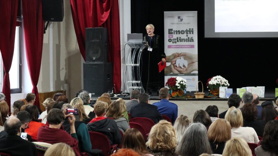 Prima ediție a Conferinței Naționale „Emoții în oglindă”, un succes remarcabil la Fălticeni
