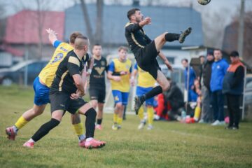 Sezonul de toamnă al Ligii a IV-a se încheie cu duelul primelor două clasate Sezonul de toamnă al Ligii a IV-a se încheie cu duelul primelor două clasate