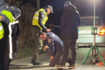 Șoferul care a omorât un pieton și apoi a fugit de la locul accidentului a fost arestat. Nu are nici măcar permis de conducere