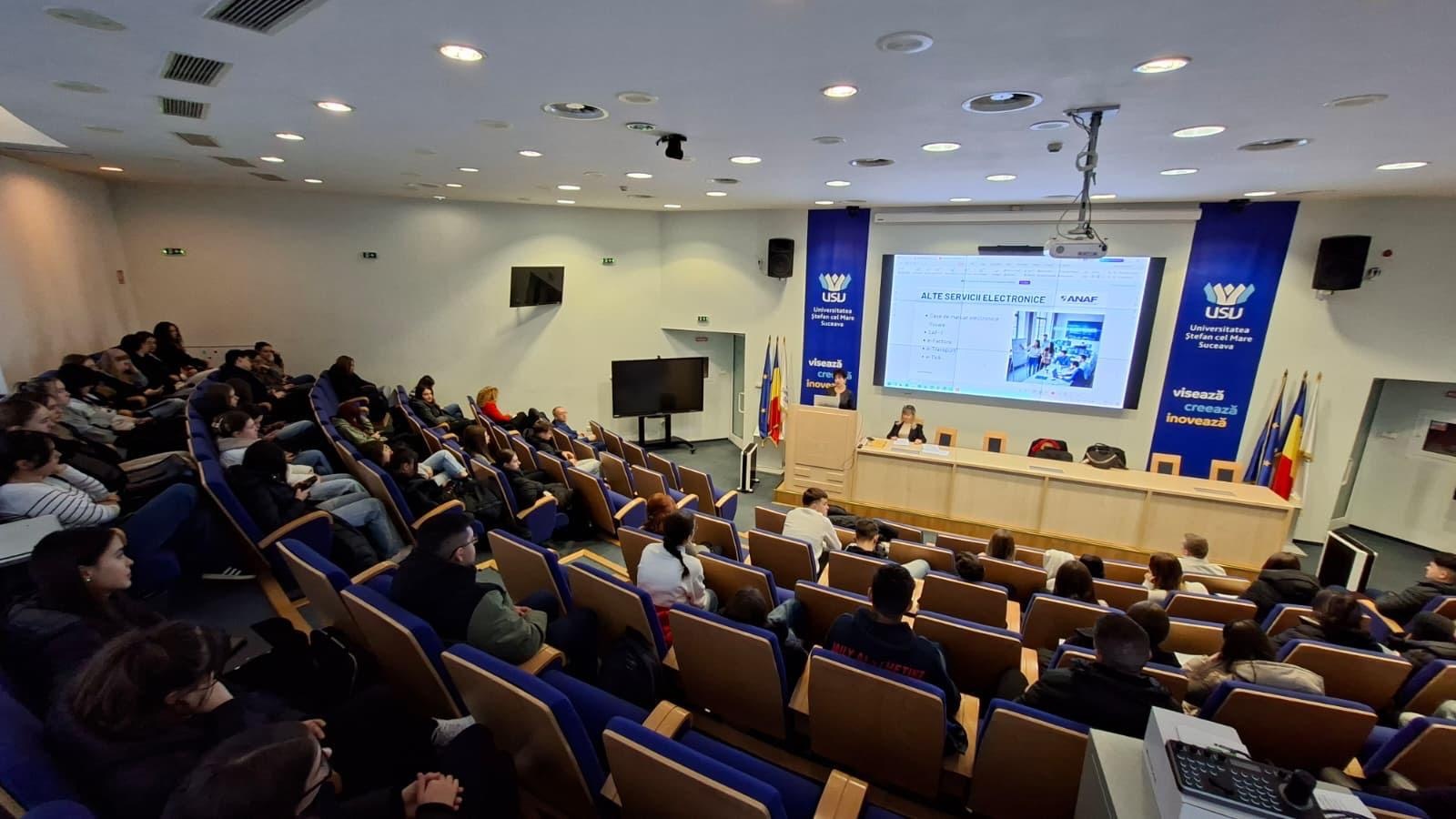 Seminar despre educația fiscală, organizat de specialiști ai ANAF la Universitatea Suceava