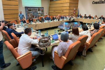 Consiliul Județean Suceava va aloca 400.000 de lei pentru cinci localități aflate în dificultate financiară