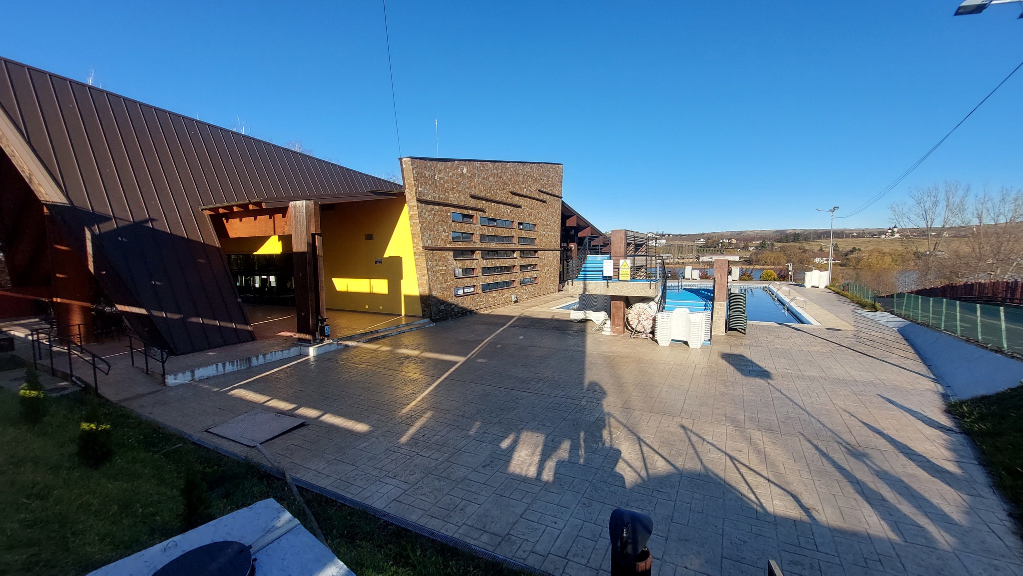 Complexul de Agrement „Nada Florilor” din Fălticeni și-a redeschis porțile după lucrări de modernizare