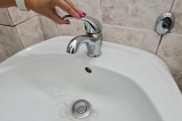 Întrerupere a furnizării apei potabile joi, în două localități din comuna Moara