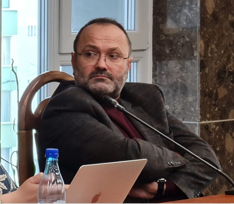 Preotul Cătălin Axinte a demisionat de la conducerea Centrului Cultural Bucovina