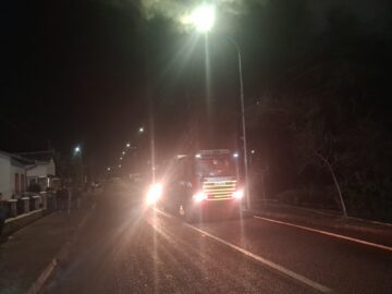 Fosta clădire a Primăriei Solca, incendiată de o mână criminală