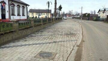 Școala din Stamate cu parcare