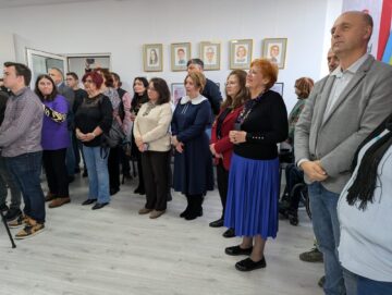 Expoziție de grafică, recital de poezie și decernarea unor diplome de mulțumire „arhitecților” Institutului Bucovina, la moment aniversar