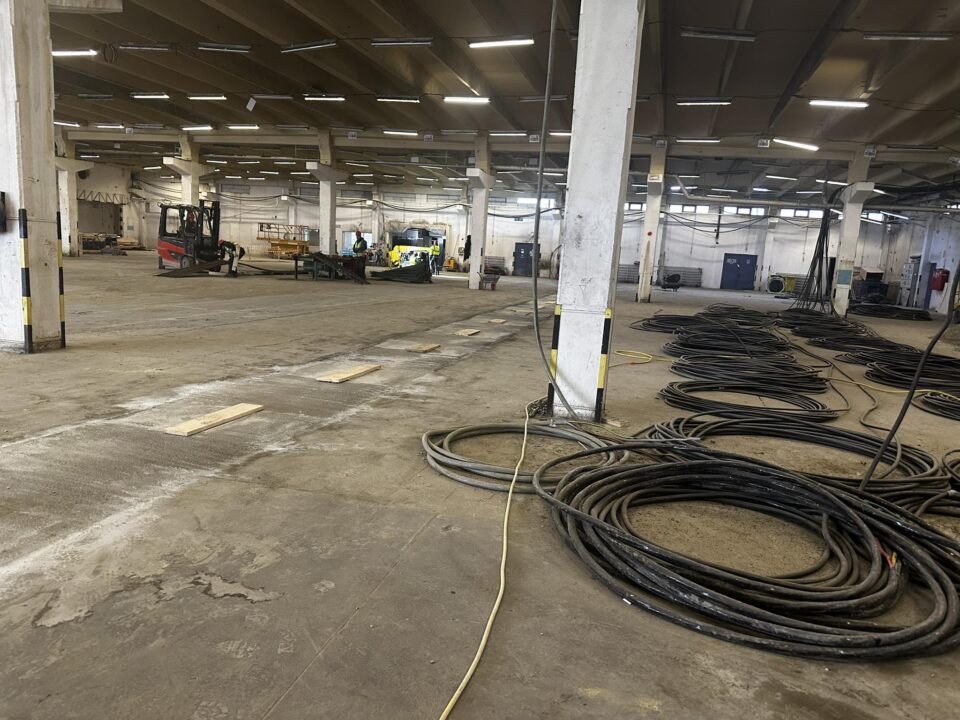 Ucrainenii care au cumpărat de la austrieci fosta fabrică Schweighoffer din Siret vor să angajeze cel puțin 200 de localnici