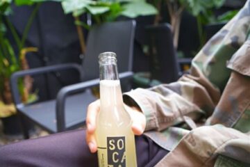 Socata Artizanală tradițională, un suc de soc de la noi din Suceava. Sursa foto: socata-artizanala.ro