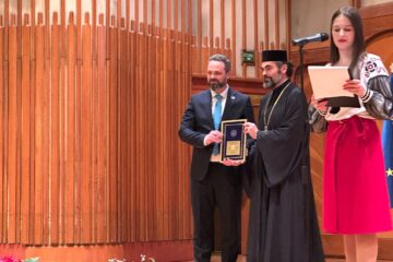 Pr. Mihai Cobziuc, invitat la Parlamentul României, la „35 de ani de la înființarea Uniunii Ucrainenilor din România”