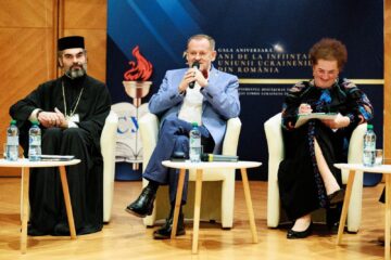 Pr. Mihai Cobziuc, invitat la Parlamentul României, la „35 de ani de la înființarea Uniunii Ucrainenilor din România”