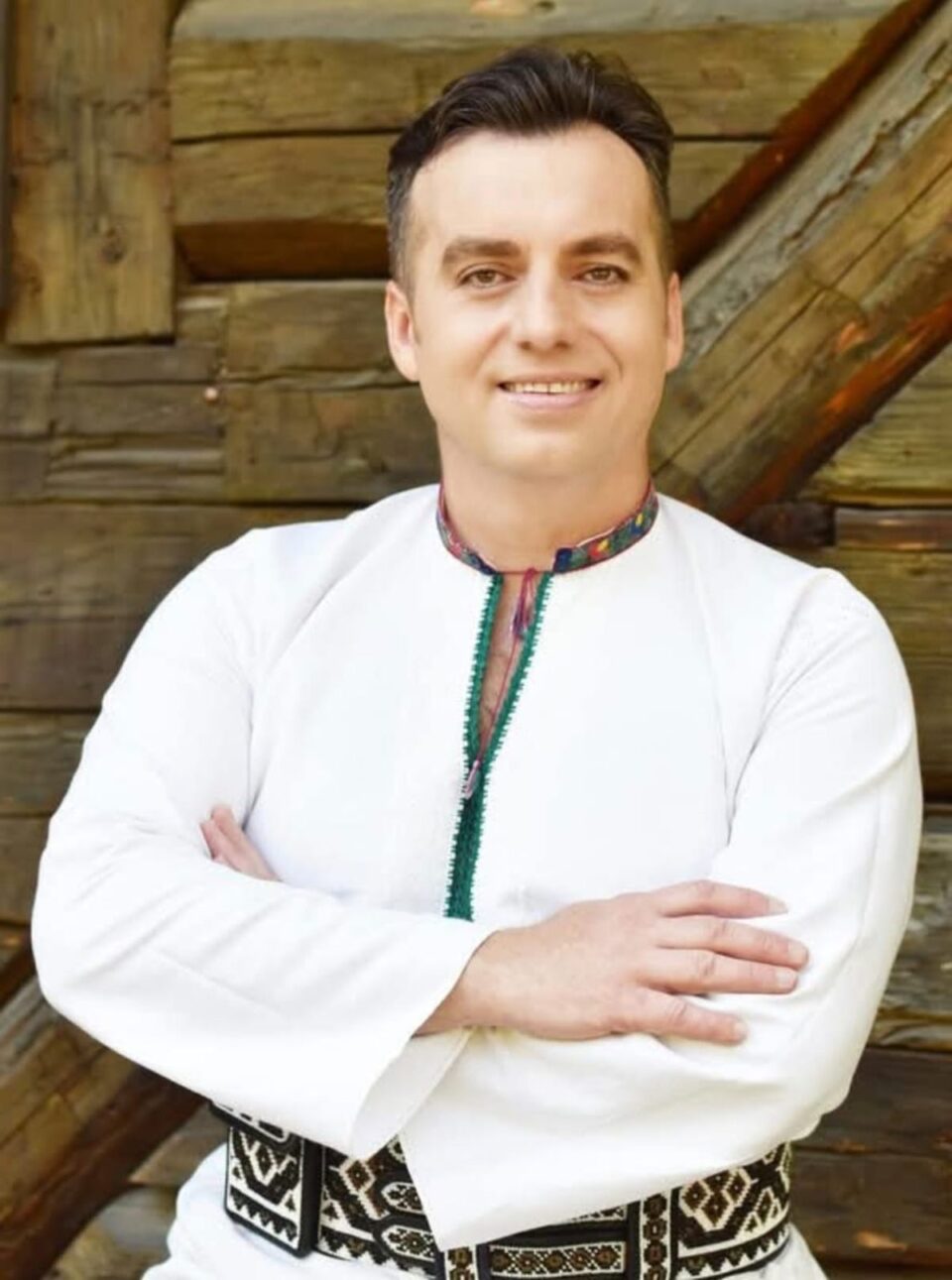 Solistul vocal Nicolae Vieru, primul doctor în ştiinţe ale educaţiei din cadrul Ansamblului Artistic ,,Ciprian Porumbescu” Suceava