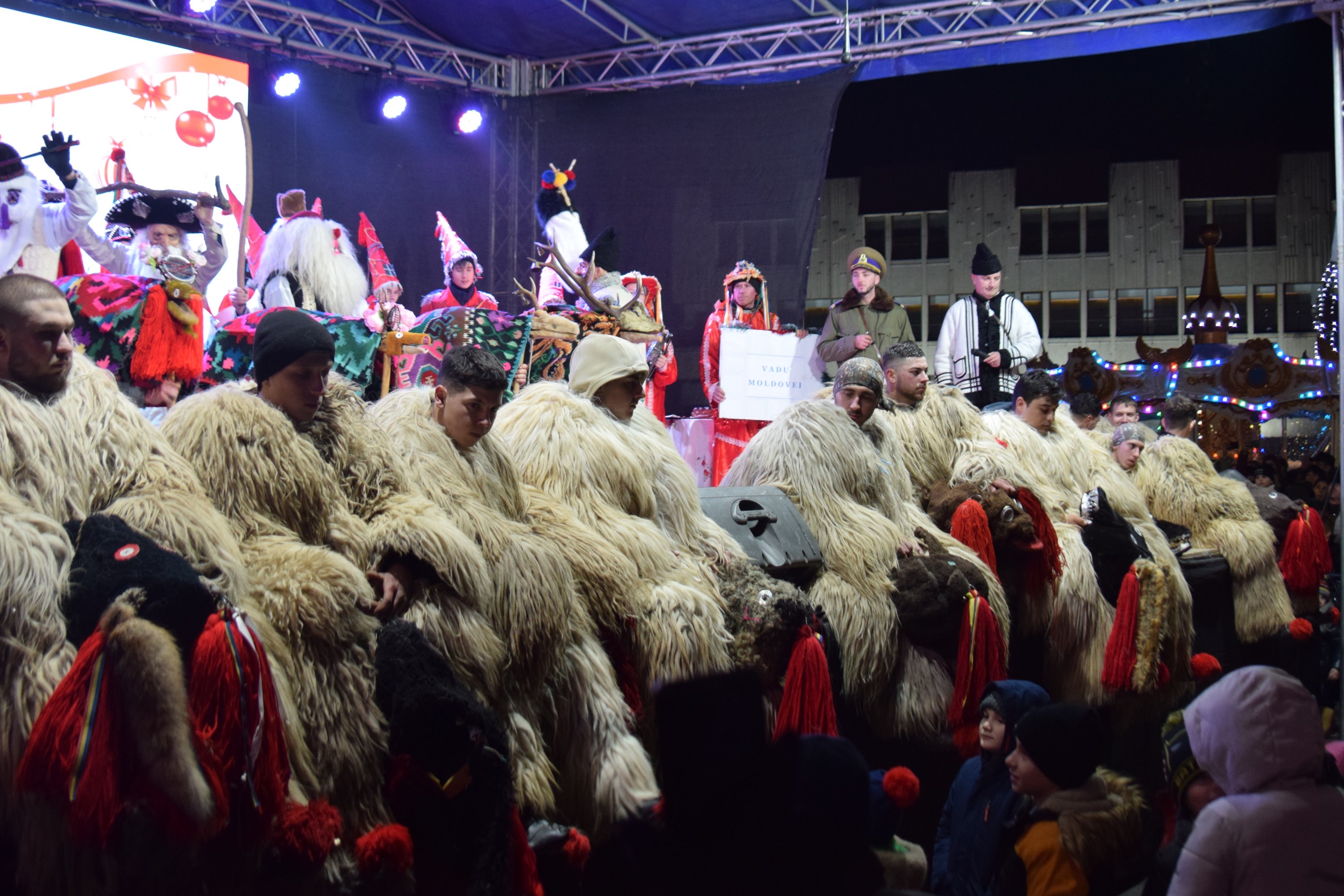 Primăria Fălticeni anunță un calendar amplu de manifestări culturale, sportive și comemorative pentru luna decembrie 2025