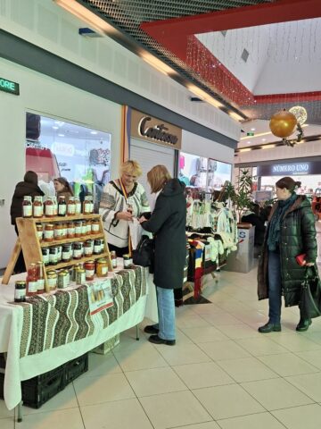 Târgul Meșterilor Populari din Bucovina s-a deschis la Shopping City Suceava