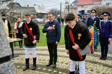 Ziua Bucovinei a fost sărbătorită „Cu dragoste de neam și țară” în orașul Vicovu de Sus