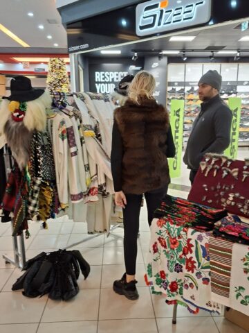 Târgul Meșterilor Populari din Bucovina s-a deschis la Shopping City Suceava