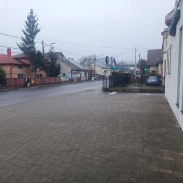 Uite bradul de Crăciun, nu e bradul de Crăciun!