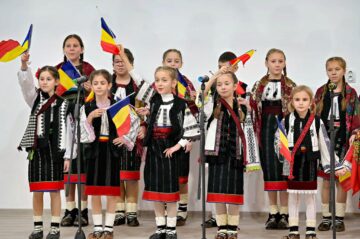 Ziua Bucovinei a fost sărbătorită „Cu dragoste de neam și țară” în orașul Vicovu de Sus