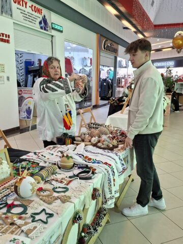 Târgul Meșterilor Populari din Bucovina s-a deschis la Shopping City Suceava