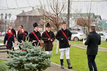 Ziua Bucovinei a fost sărbătorită „Cu dragoste de neam și țară” în orașul Vicovu de Sus