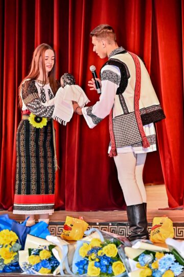 Gala Bobocilor, a Bucovinei și a Premianților, la Colegiul ,,Andronic Motrescu” din Rădăuți