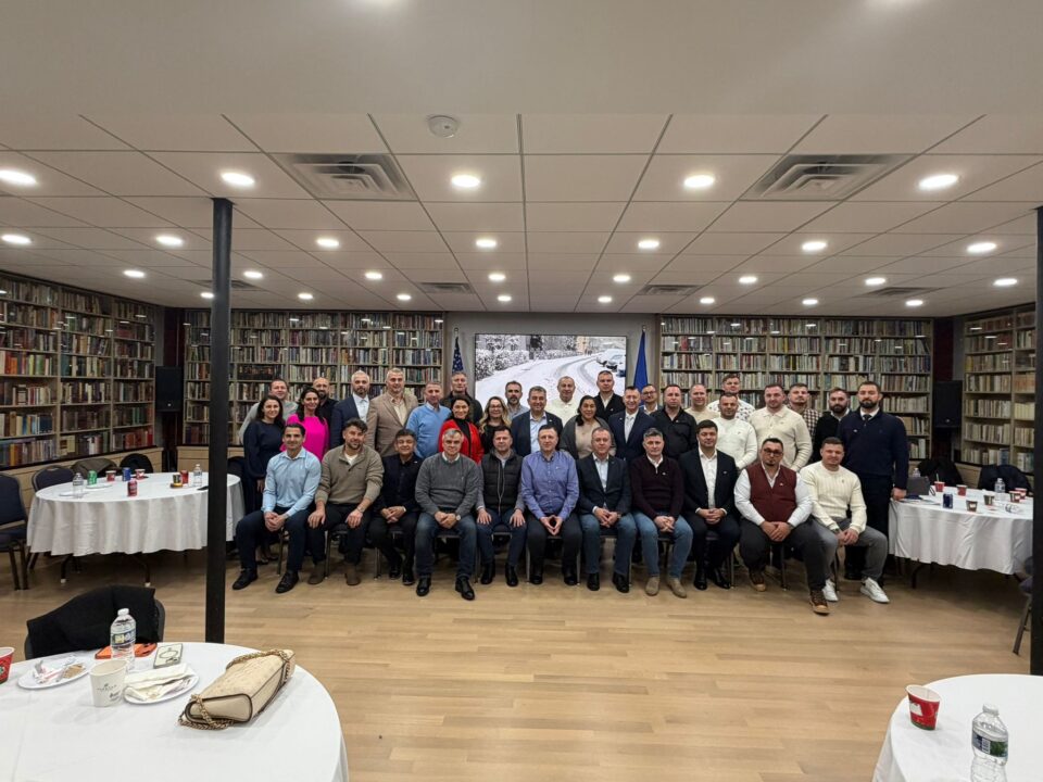 Delegația Sucevei, condusă de viceprimarul Daniel Ungurian, primită cu brațele deschise de reprezentanții comunităților românești din America