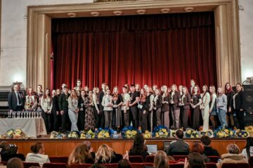 Gala Bobocilor, a Bucovinei și a Premianților, la Colegiul ,,Andronic Motrescu” din Rădăuți