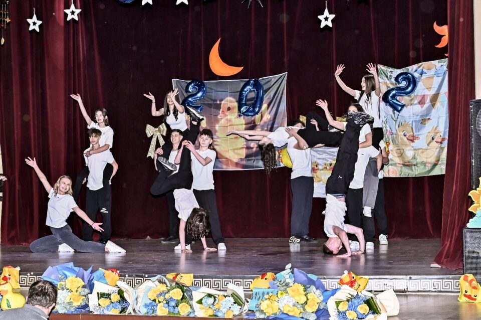 Gala Bobocilor, a Bucovinei și a Premianților, la Colegiul ,,Andronic Motrescu” din Rădăuți