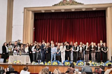 Gala Bobocilor, a Bucovinei și a Premianților, la Colegiul ,,Andronic Motrescu” din Rădăuți
