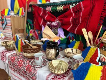 1 Decembrie prin ochi de copil: tradiție, istorie și identitate la Liceul Teoretic „Iorgu Vârnav Liteanu” din Liteni