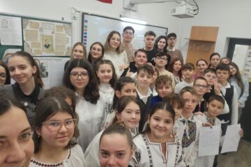 1 Decembrie – Lecția de istorie care unește generații la Liceul Teoretic „Iorgu Vârnav Liteanu” din Liteni