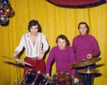 S-a stins muzicianul sucevean Bondy Stenzler, unul dintre membrii fondatori ai trupei Roșu și Negru