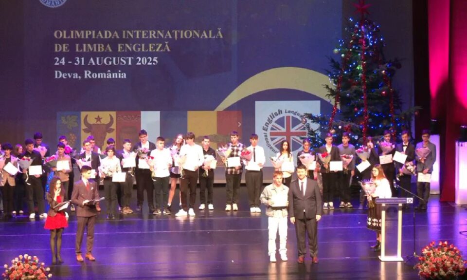 Cinci olimpici internaționali suceveni, premiați la București, de Ministerul Educației