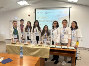 Elevi și profesori ai Colegiului Tehnic „Mihai Băcescu” și partenerii lor din Turcia, Grecia și Croația au învățat să mănânce dulciuri și să vorbească dulce