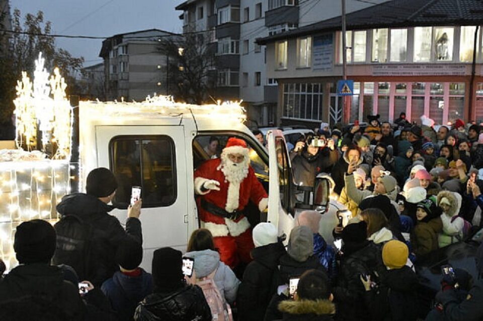 Caravana lui Moș Crăciun vine în Suceava pe 5 decembrie
