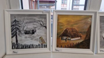 Creativitate și generozitate, la Târgul de Crăciun al Școlii nr. 1. Elevii au strâns peste 30.000 de lei pentru o colegă bolnavă