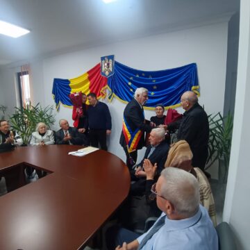 13 cupluri de aur din comuna Ipotești, premiate de conducerea Primăriei