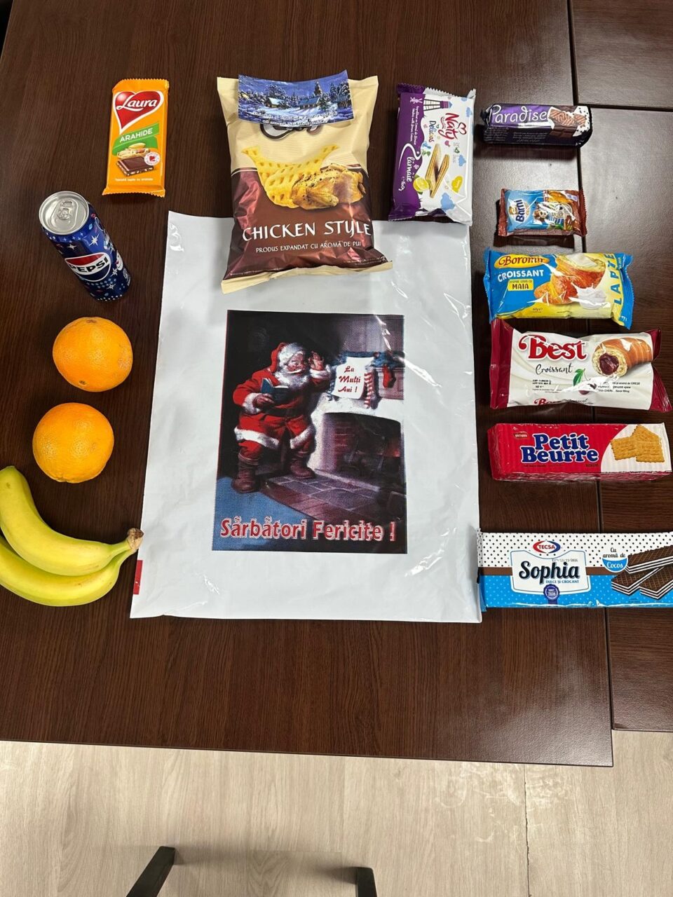 Pentru sute de copii din comuna Preutești, Moș Nicolae a sosit anticipat