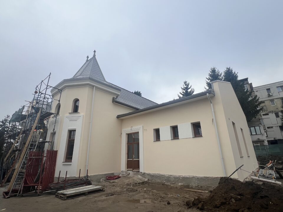 Primăria Fălticeni se apropie de finalizarea reabilitării Casei Tatos, clădire în care vor funcționa Casa Căsătoriilor și Serviciul de Evidență a Persoanelor