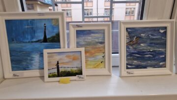 Creativitate și generozitate, la Târgul de Crăciun al Școlii nr. 1. Elevii au strâns peste 30.000 de lei pentru o colegă bolnavă