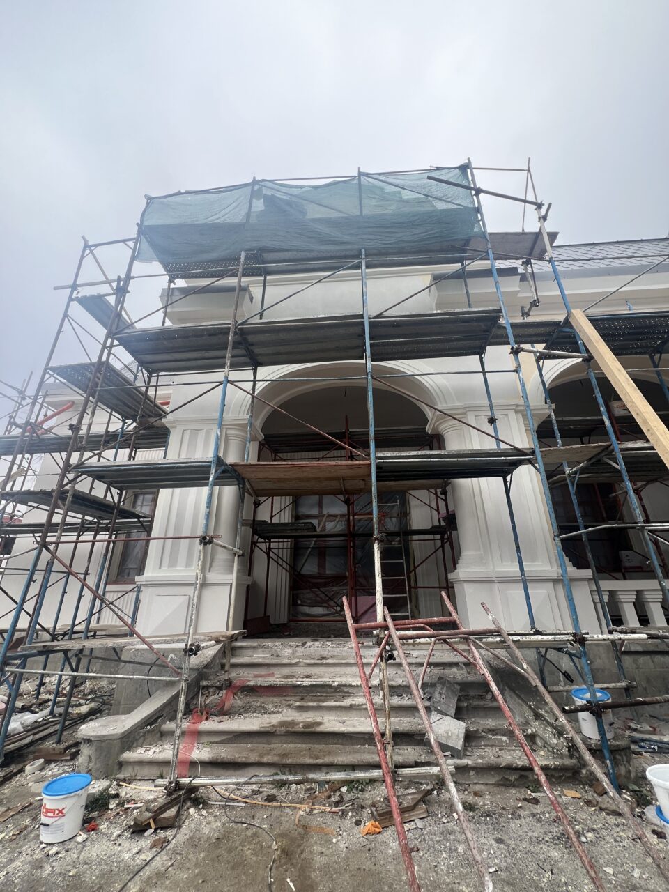 Primăria Fălticeni se apropie de finalizarea reabilitării Casei Tatos, clădire în care vor funcționa Casa Căsătoriilor și Serviciul de Evidență a Persoanelor