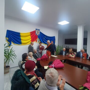 13 cupluri de aur din comuna Ipotești, premiate de conducerea Primăriei