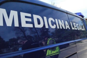 Moarte cumplită pentru un muncitor care a fost strivit între rolele unui motor Moarte cumplită pentru un muncitor care a fost strivit între rolele unui motor