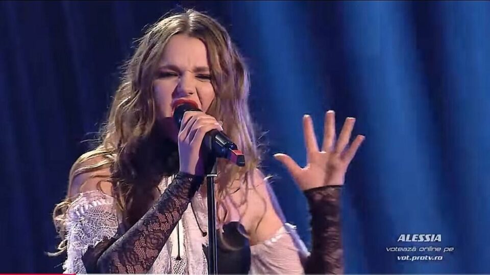 Alessia Pop merge în semifinala  ”Vocea României” ca favorită a publicului