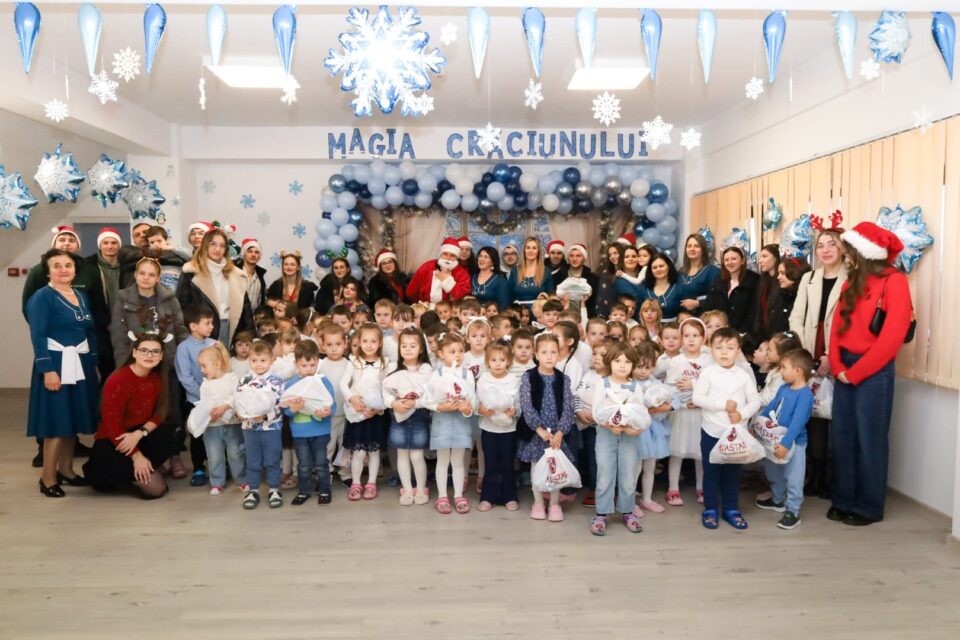 Magia lui Moș Nicolae la Liteni: 500 de daruri pentru 500 de zâmbete